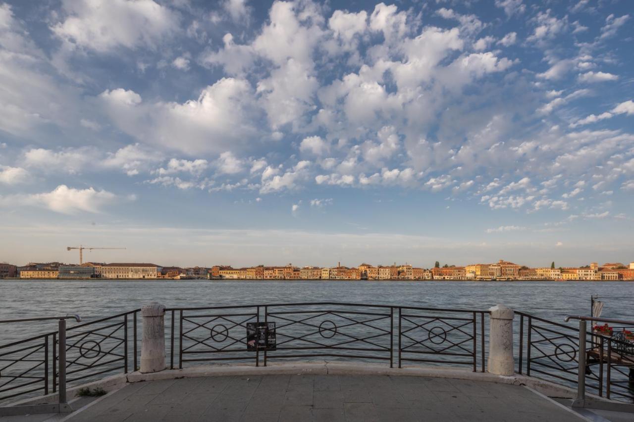 Accademia Apartments R&R Venecia Exterior foto