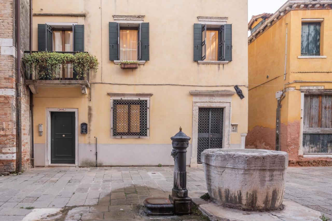 Accademia Apartments R&R Venecia Exterior foto